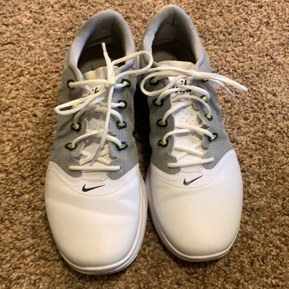 Women’s lunarlon golf shoes